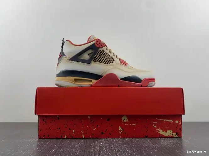 AIR 4 